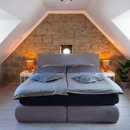 Vulkan-Lodge Ferienhaus Rieden  المظهر الخارجي الصورة