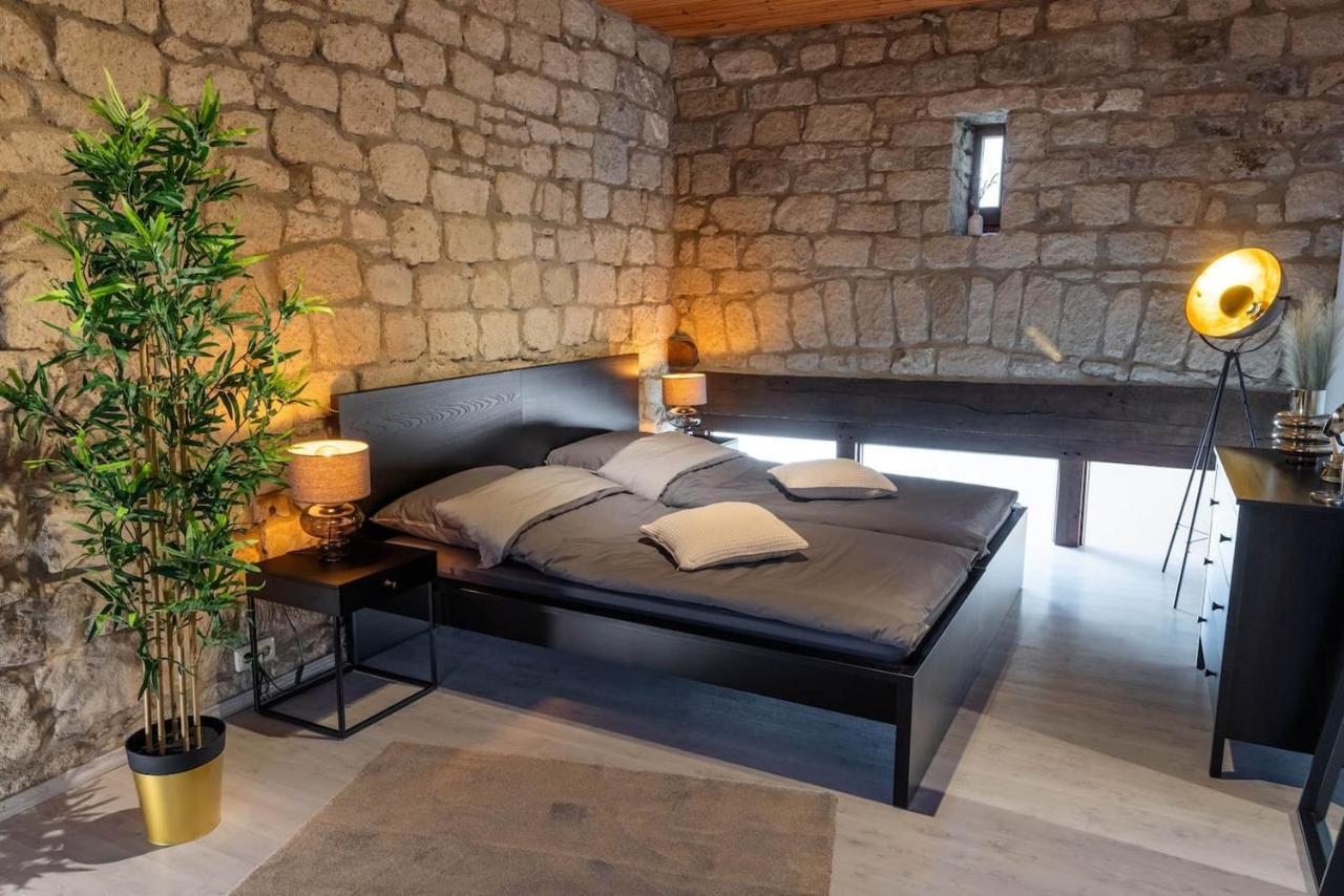 Vulkan-Lodge Ferienhaus Rieden  المظهر الخارجي الصورة